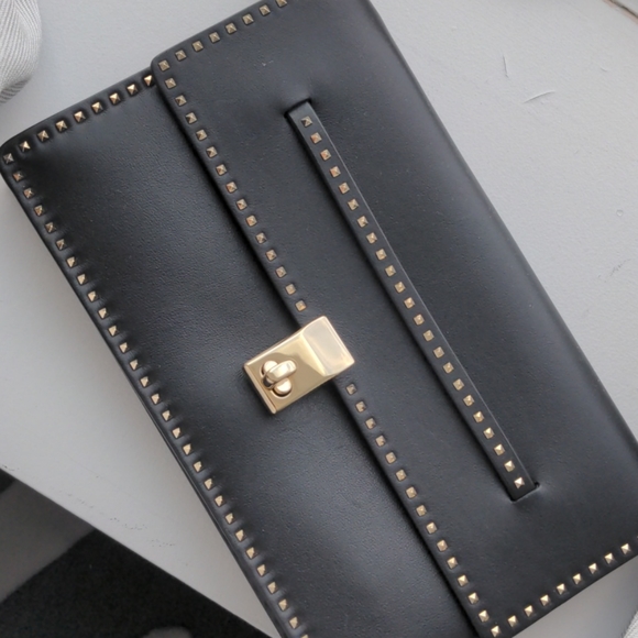 Valentino Clutch - Picture 1 of 4